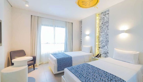 Standard Twin Room