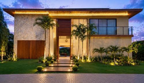 Six-Bedroom House