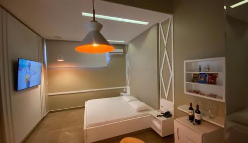 Deluxe Suite with Spa Bath