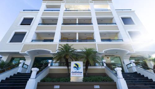 One-Bedroom Apartment with Sea View