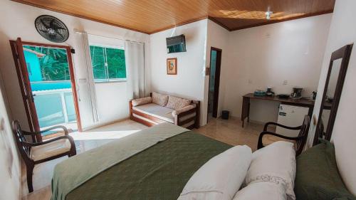 Quadruple Room with Private Bathroom