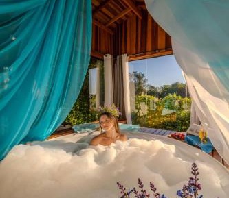 Deluxe Double Room with Garden View