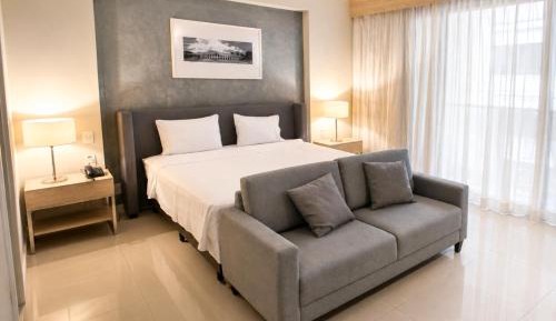 Studio Apartment with Balcony