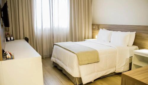 Deluxe Room - 1 king bed