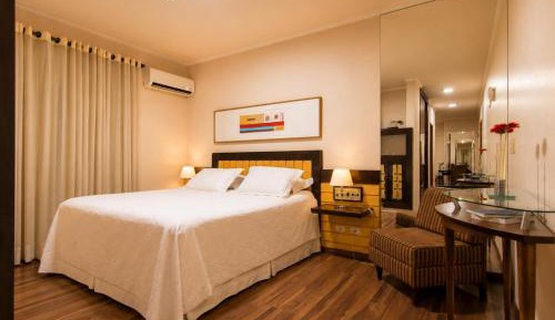 Deluxe King Suite