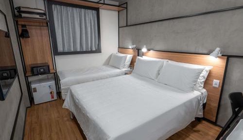 Standard Room with One Double Bed and One Single Bed