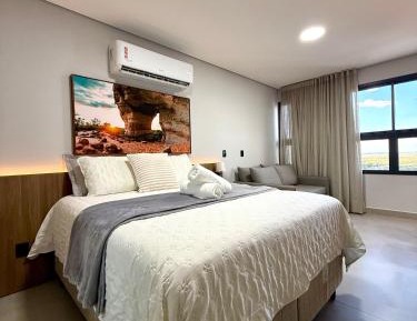 Apartment with Lake View