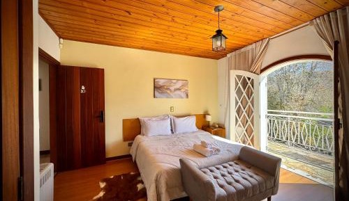 Deluxe Double Room with Balcony