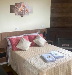 Double Room with Mountain View