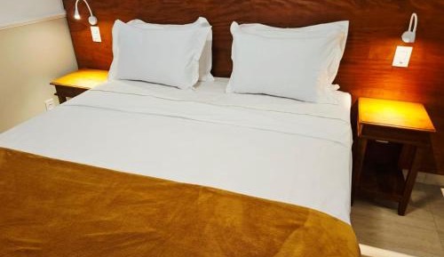 Queen Room with Spa Bath