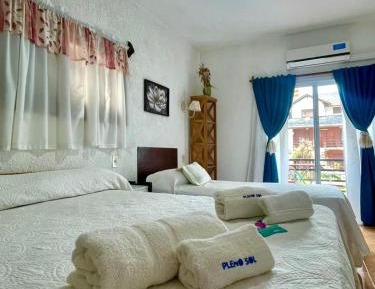 Deluxe Double Room (2 Adults + 1 Child)