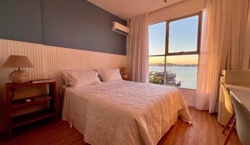 Deluxe Suite with Sea View
