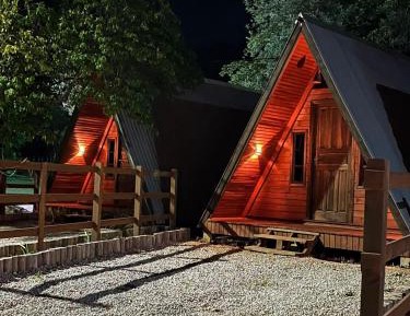 Deluxe Double Room (2 Adults + 1 Child)