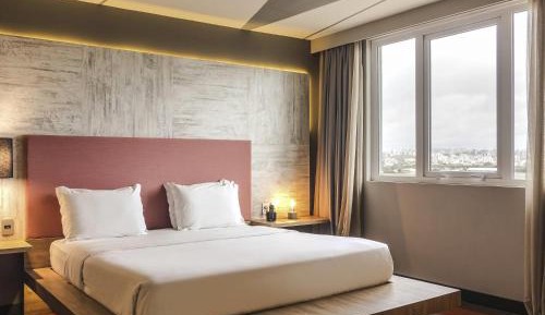 Superior King Suite