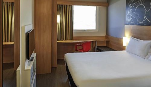 Standard Apartment with One Double Bed