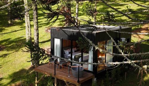 Suite with Mountain View
