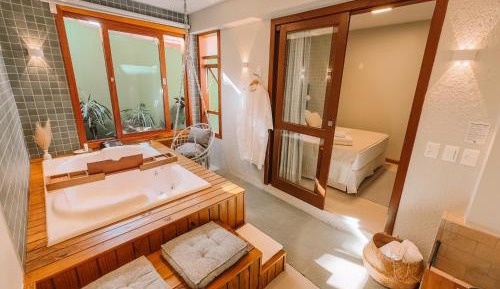 Studio with Spa Bath
