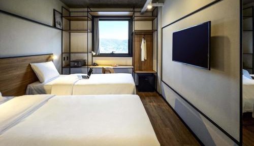 Standard Room with One Double Bed and One Single Bed