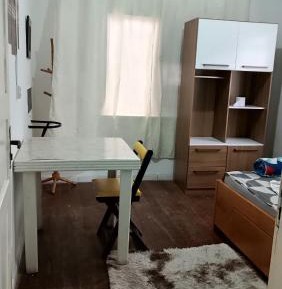 Single Room with Shared Bathroom