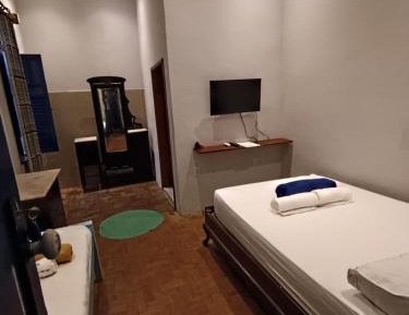Triple Room with Bathroom