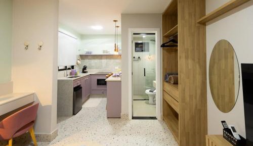 One-Bedroom Apartment