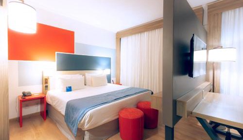 Premium King Room - Non-Smoking