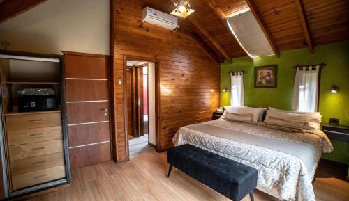 Deluxe Bungalow