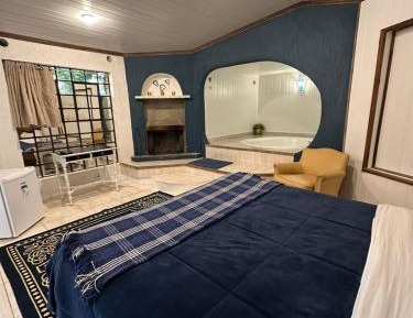 Deluxe King Studio