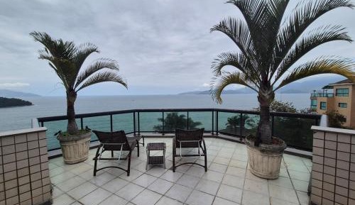 Three-Bedroom Apartment with Sea View