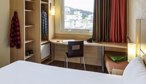 Standard Apartment with Two Single Beds