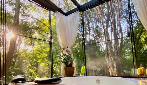 Deluxe Bungalow with Garden View