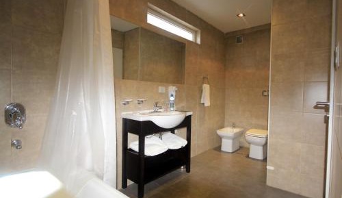 Executive Twin Suite