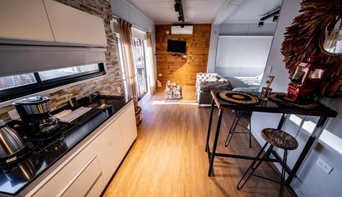 Deluxe Double or Twin Room with Pool Access