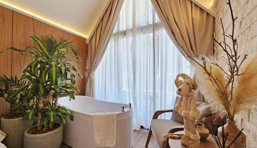 One-Bedroom Bungalow