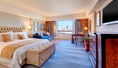Grand Deluxe King Room with River View