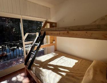 Economy Triple Room with Shared Bathroom