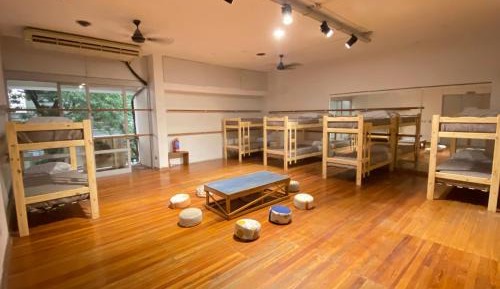 Single Bed in Mixed Dormitory Room