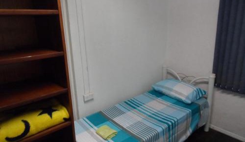 Basic Triple Room with Shared Bathroom