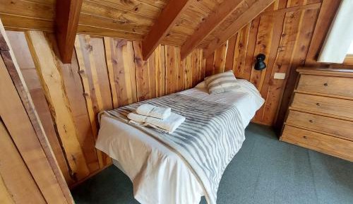Two-Bedroom Bungalow (5 Adults)
