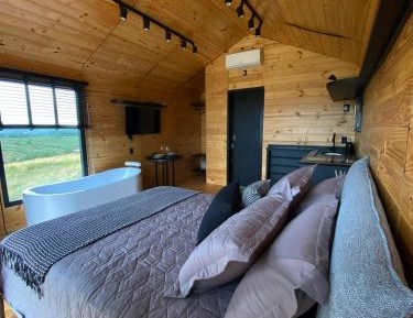 Deluxe Double Room with Bath