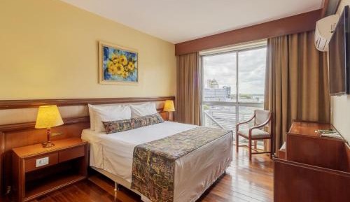 Deluxe Suite with Spa Bath