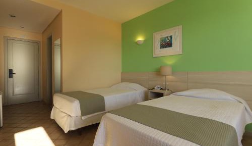 Twin Room with View