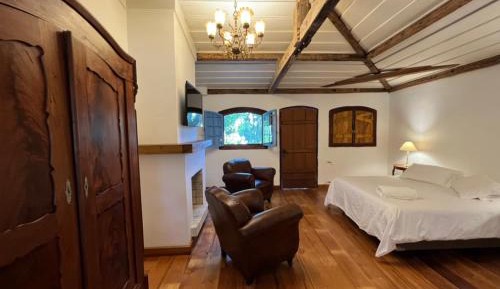 Superior Suite with Fireplace