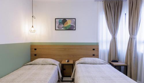 Deluxe Twin Room