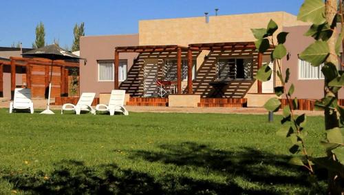 Bungalow (6 Adults)