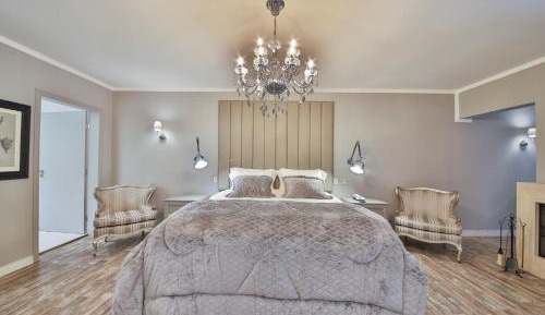 King Suite with Spa Bath