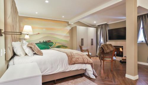 King Suite with Spa Bath