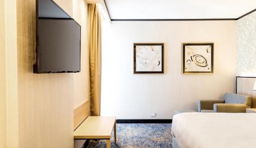 Standard King Room