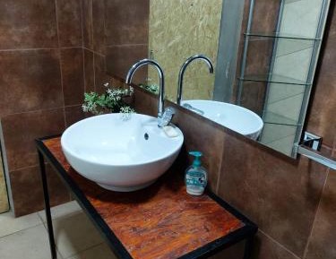 Standard Single Room with Shared Bathroom