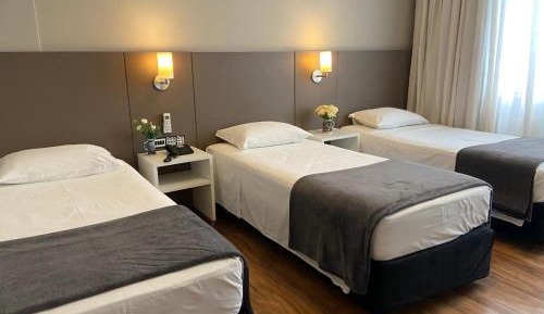  Deluxe Triple Room with 3 Single Beds